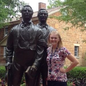 Meet your Posher, Olivia